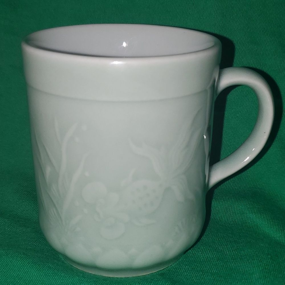 Vintage Longquan Celadon Koi Carp Fish Tea Coffee Cup 8 0z.